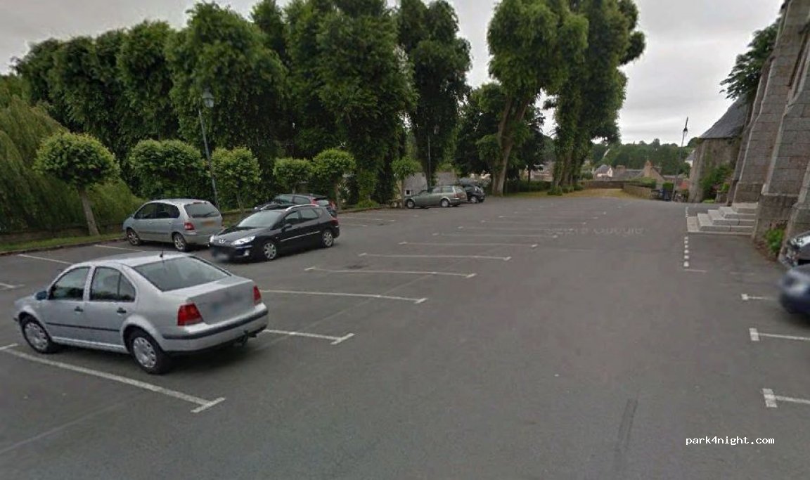 (22800) Quintin - 13 Rue Notre Dame — foto