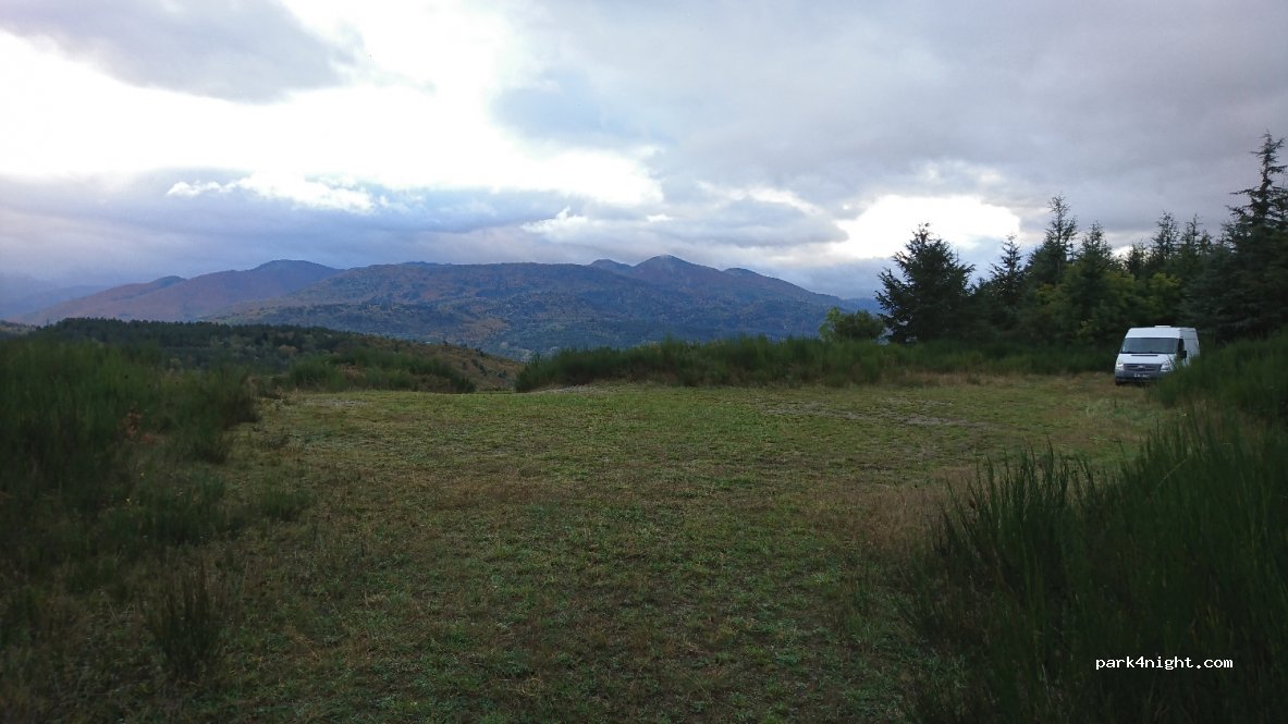 (11140) Bessède-de-Sault - Unnamed Road — foto 3