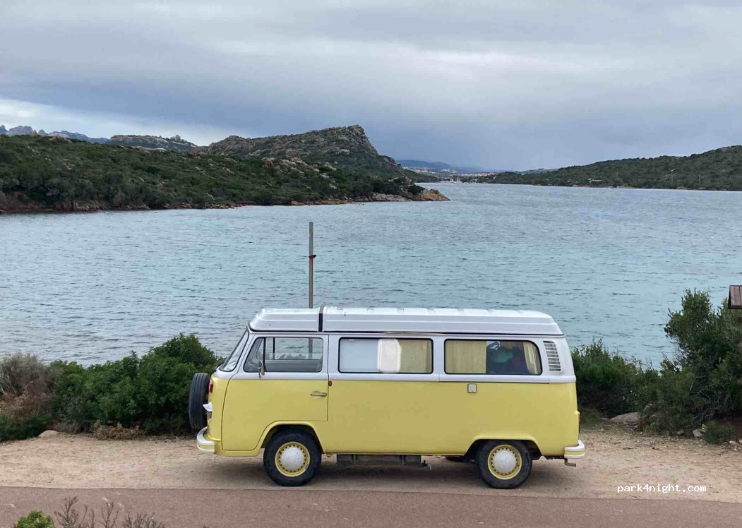 (07024) La Maddalena - Unnamed Road — foto