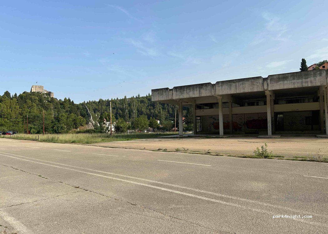 (23450) Obrovac - 23 Put Gračaca — foto 4