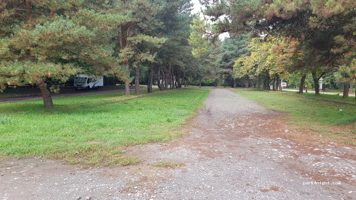 (5350) Tiszafüred - 2 Gesztenyés út — foto 2