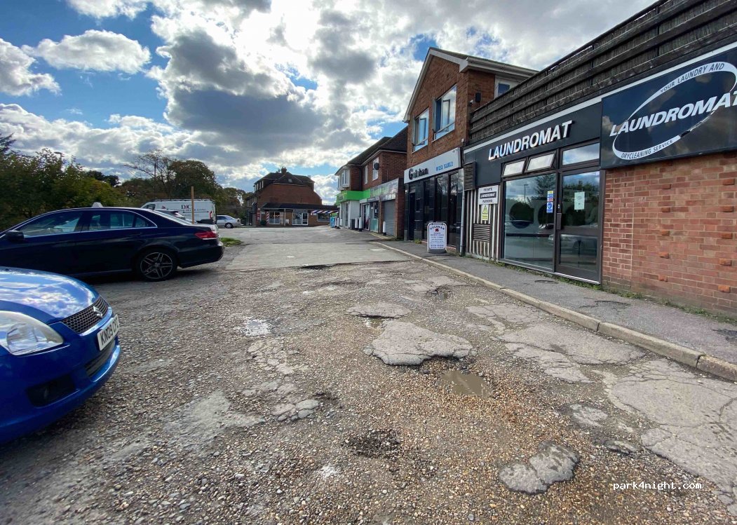 (GU9 9AJ)  - 55 Farnborough Road — foto 3