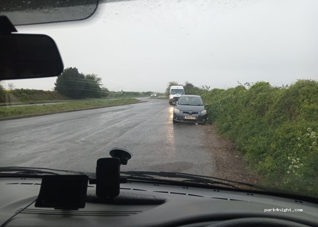 (RG23 8TH)  - Kingsclere Road — foto