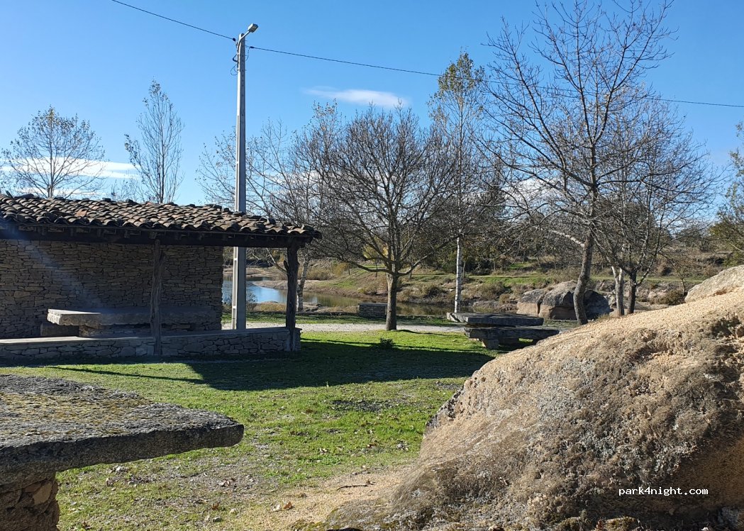 (5200) São Sebastião - Unnamed Road — foto 5