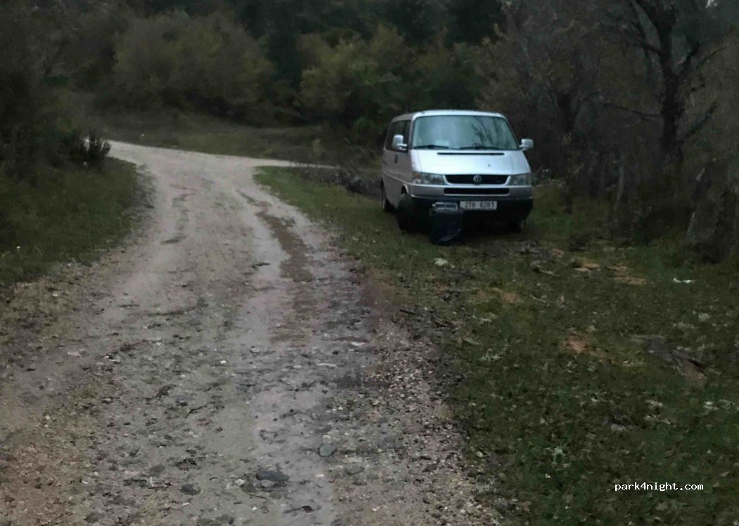()  - Unnamed Road — foto