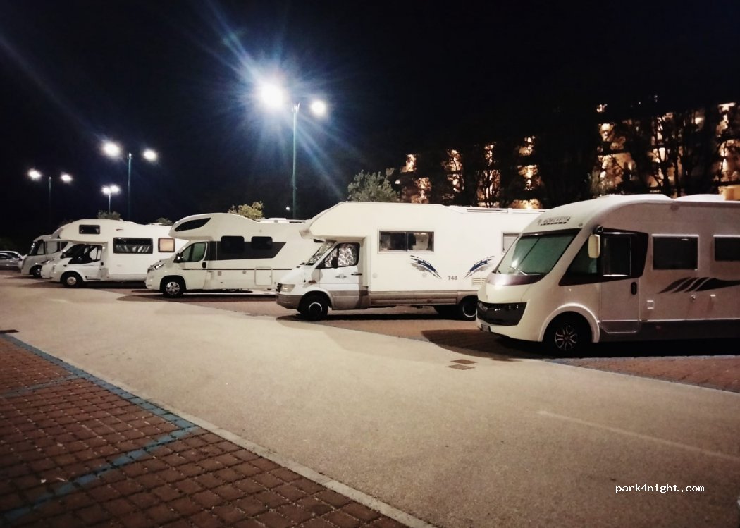 (55042) Forte dei Marmi - 8A Via Giorgini — foto 2