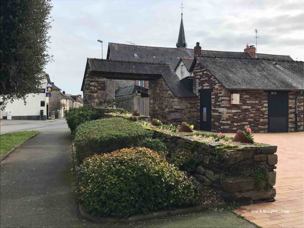 (35890) LAille - rue du Patis — foto 2