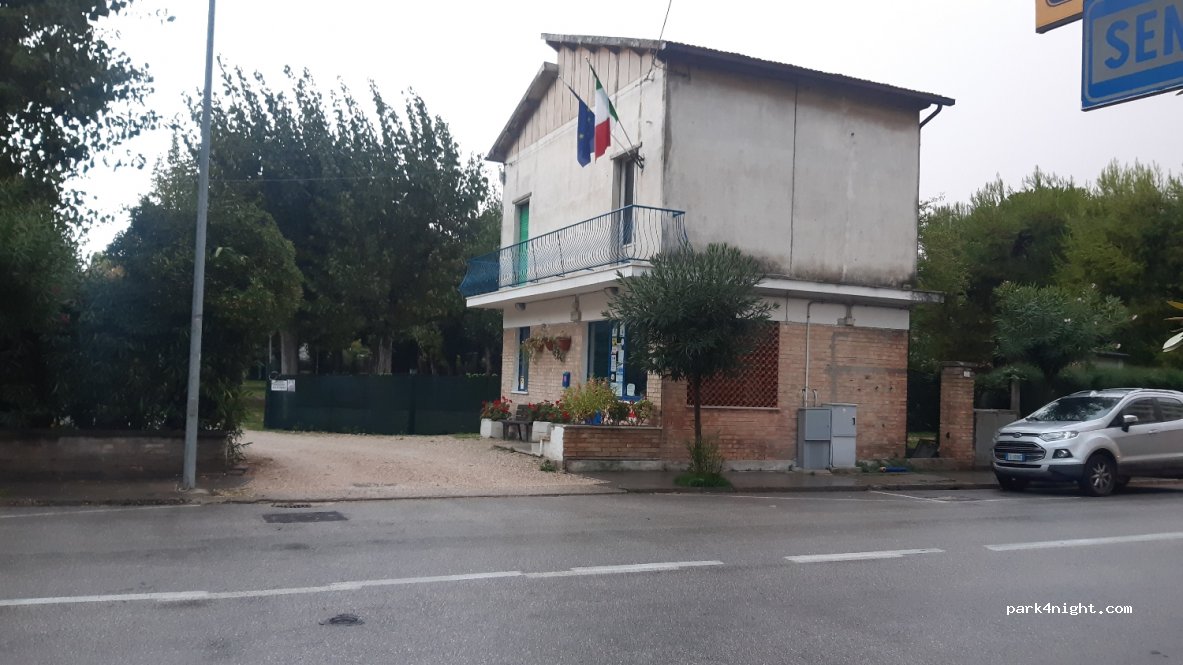 (63822) Porto San Giorgio - 38 Via San Martino — foto