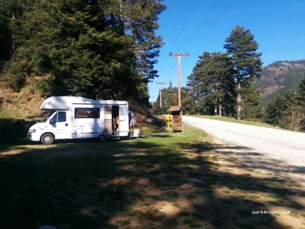 (402 00) Karya - Unnamed Road — foto