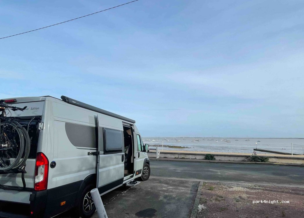 (17450) Fouras - 5 Boulevard Louise de Bettignies — foto