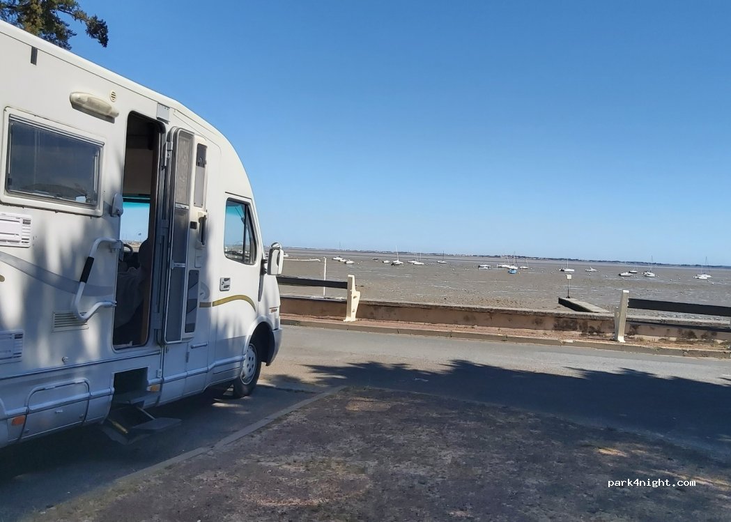 (17450) Fouras - 5 Boulevard Louise de Bettignies — foto 2