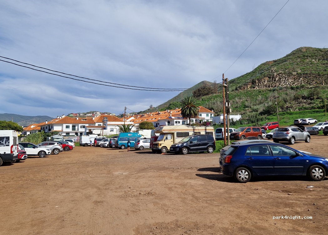 (38208) San Cristóbal de La Laguna - 7 Calle Pintor Jose Aguiar — foto 2