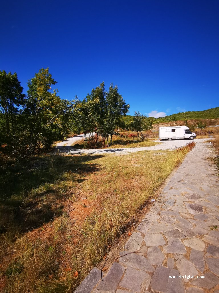(505 00) Kamvounia - Unnamed Road — foto