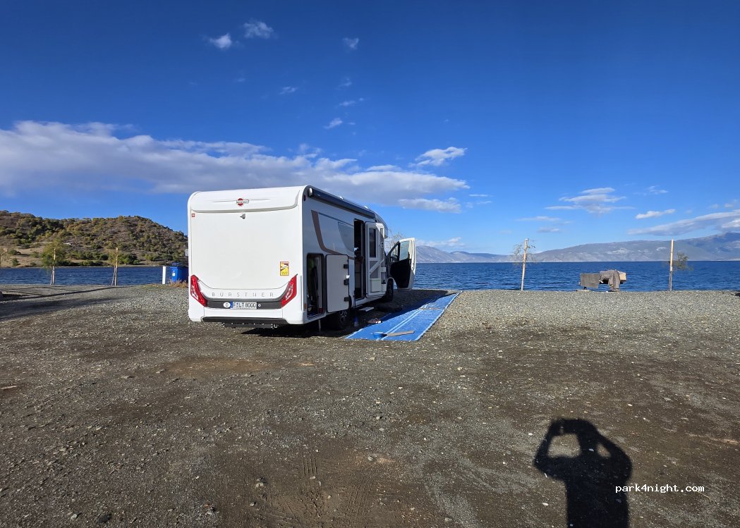 (203 00) Loutraki Perachora - — foto 3