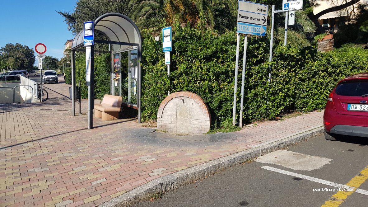 (57027) San Vincenzo - 16 Via Giacomo Matteotti — foto