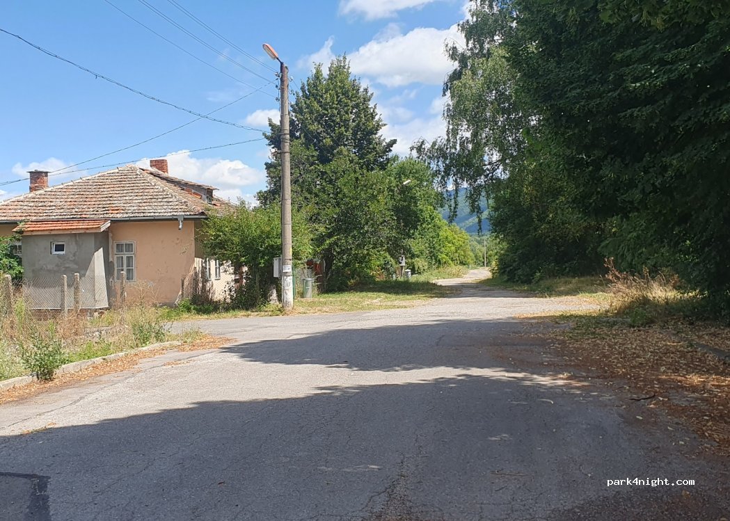 (2570) Gyueshevo - Unnamed Road — foto 2