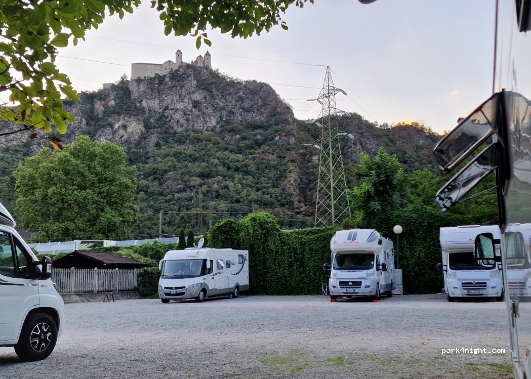 Wohnmobilstellplatz Klausen — foto