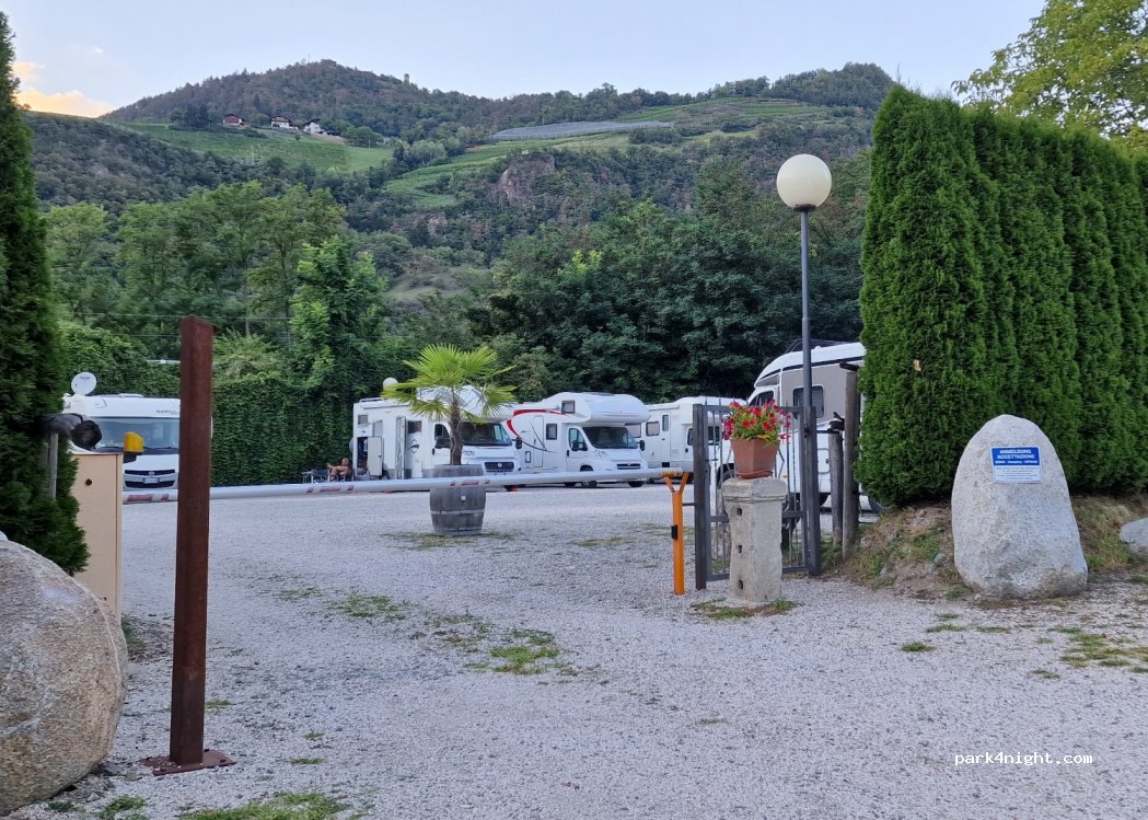 Wohnmobilstellplatz Klausen — foto 2
