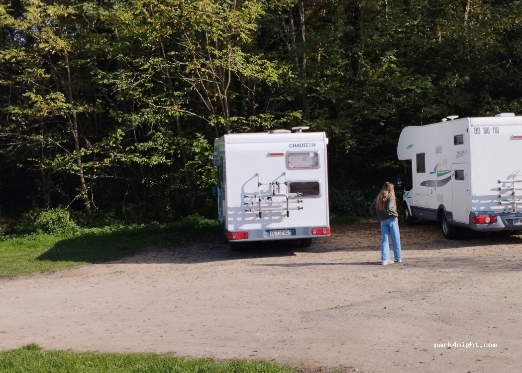 (18150) Apremont-sur-Allier - D100 — foto 5