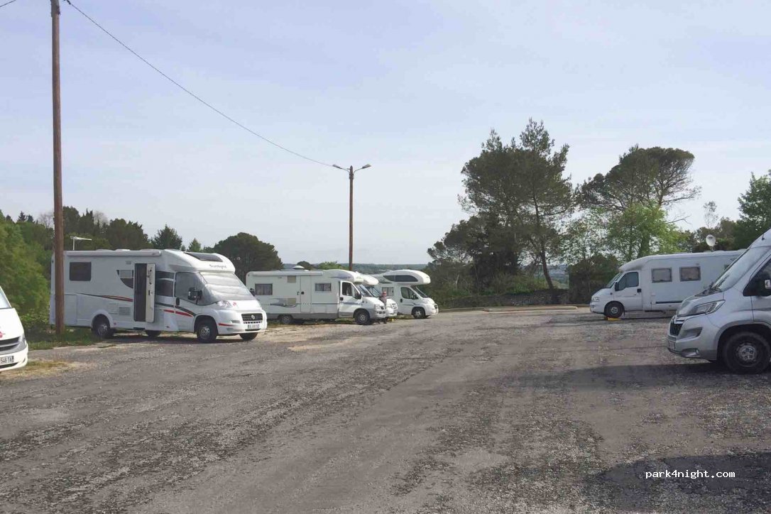 (30700) Uzès - 9 Chemin du Serre Bonnet — foto