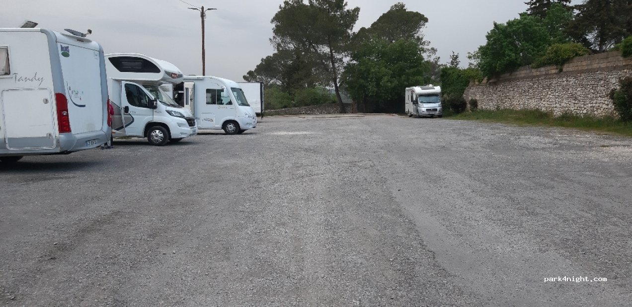 (30700) Uzès - 9 Chemin du Serre Bonnet — foto 3