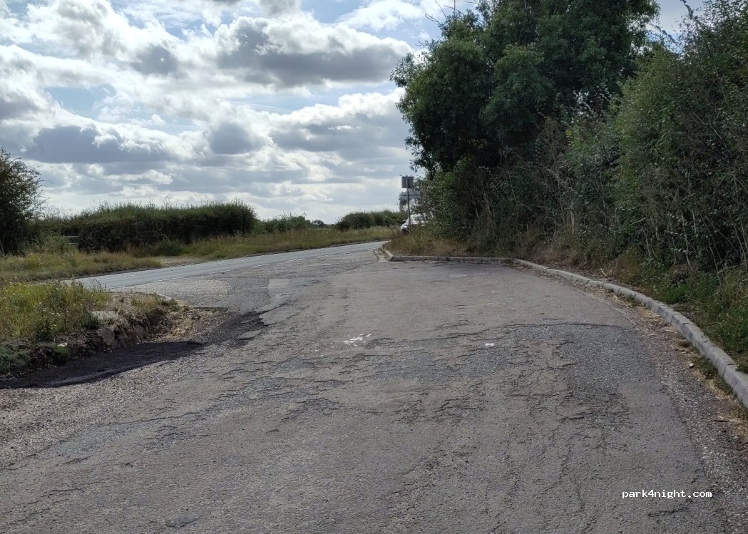 (CM9 6GP)  - Maldon Road — foto 3