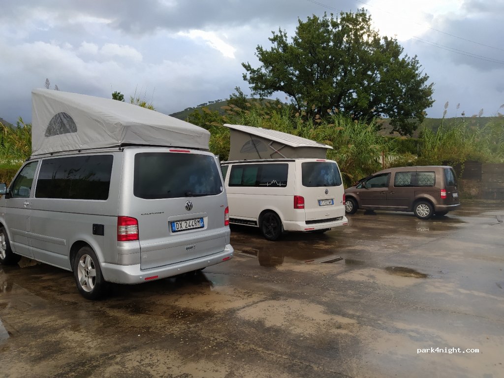 (04022) Fondi - 175 Via Arnale Rosso — foto