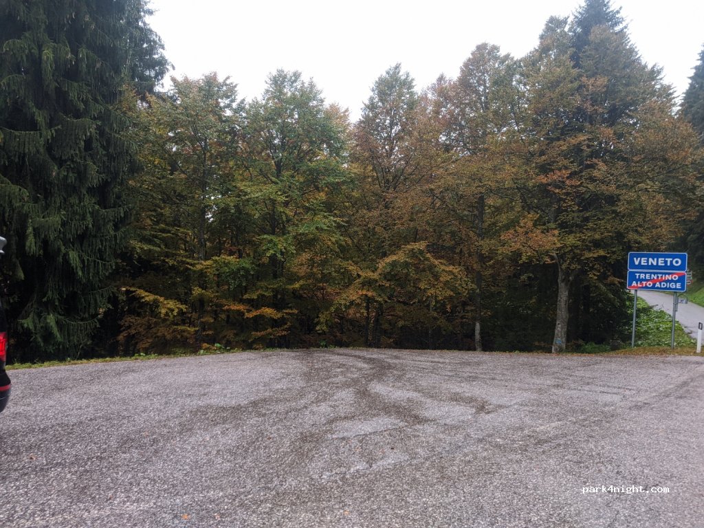 (38053) Castello Tesino - Unnamed Road — foto