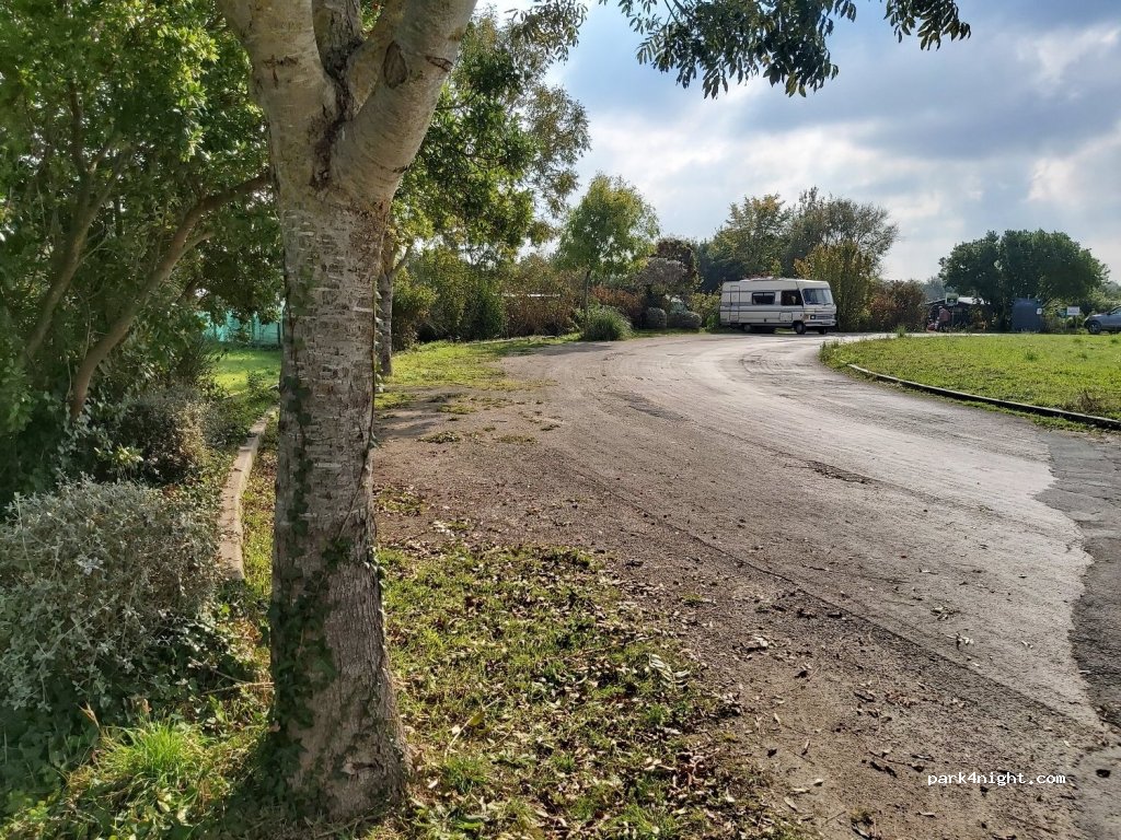(17440) Aytré - Unnamed Road — foto