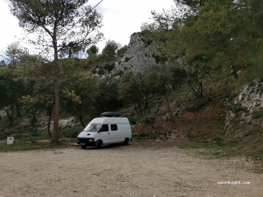 (13210) Saint-Rémy-de-Provence - Cours des Peyroulets — foto