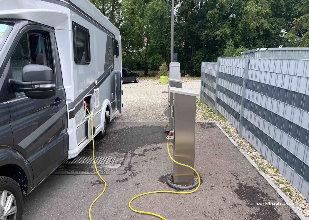 Wohnmobilstellplatz am Brenzufer — foto 2