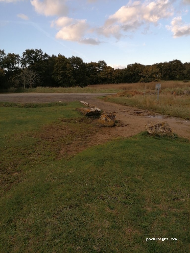 (29460) Dirinon - Unnamed Road — foto 3