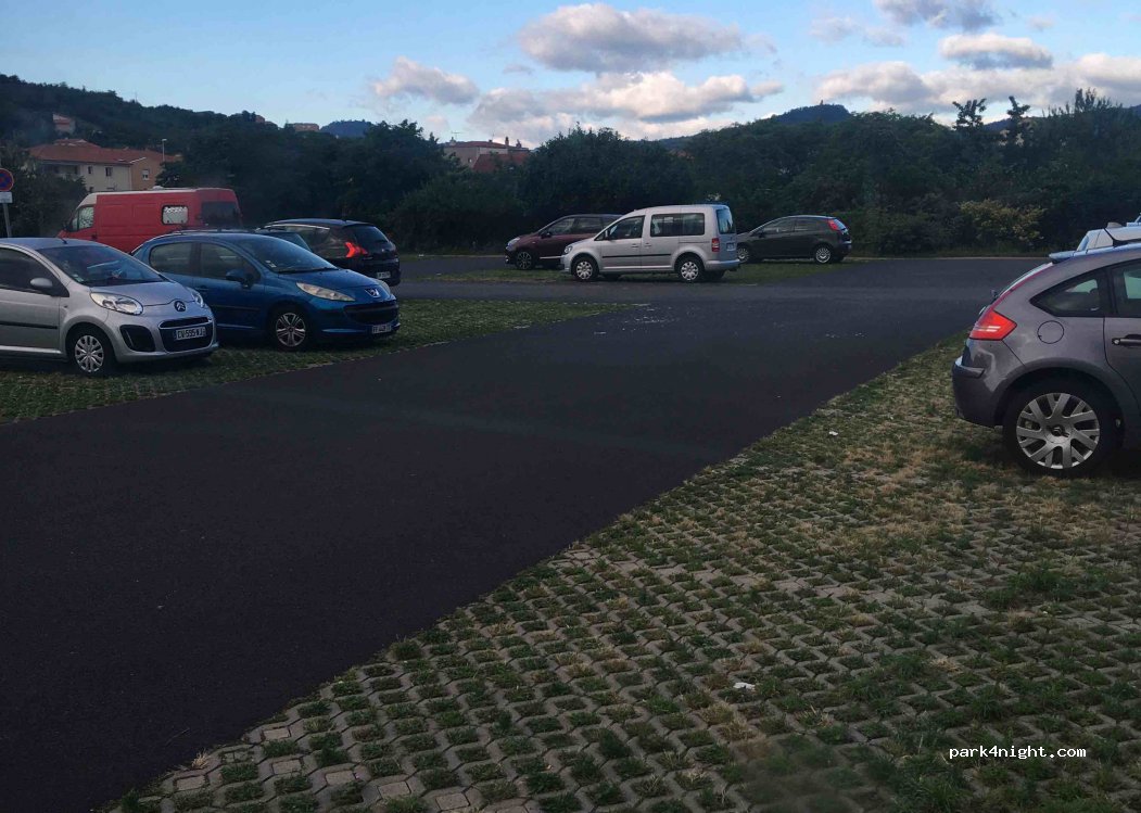 (63170) Aubière - Avenue Grevenmacher — foto