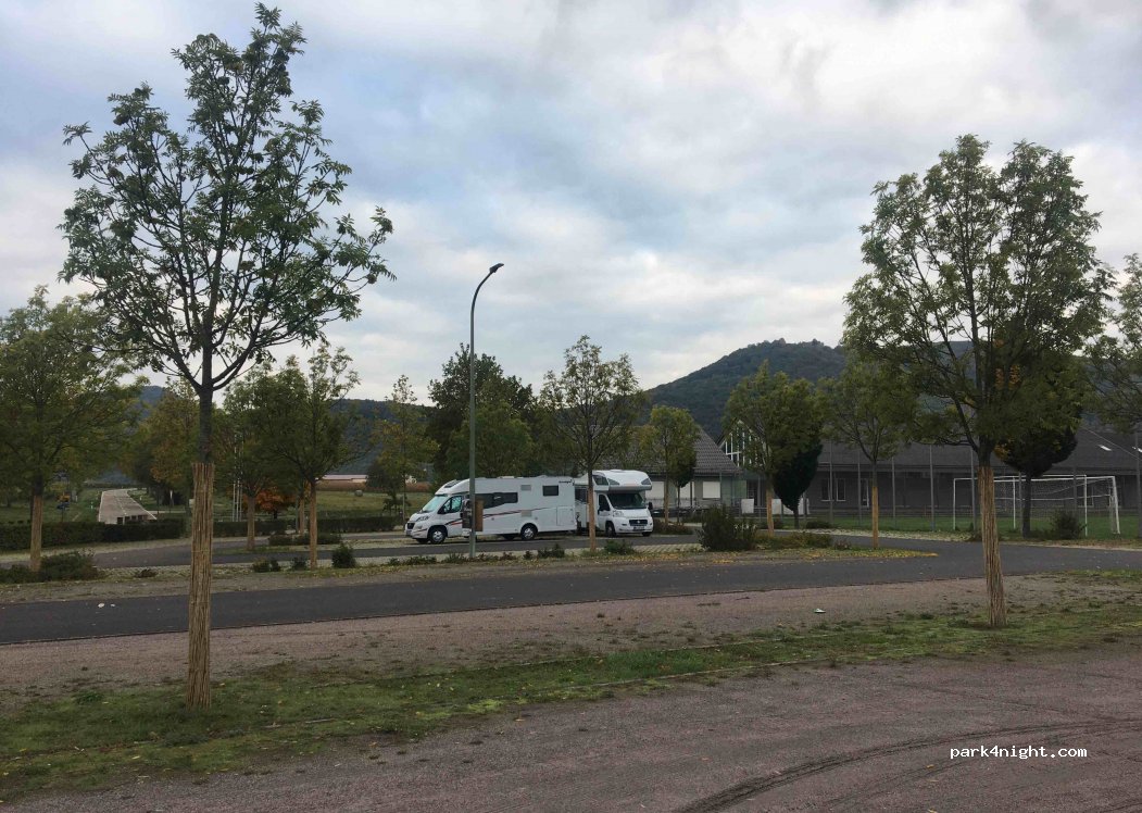(76831) Göcklingen - 105 Hauptstraße — foto