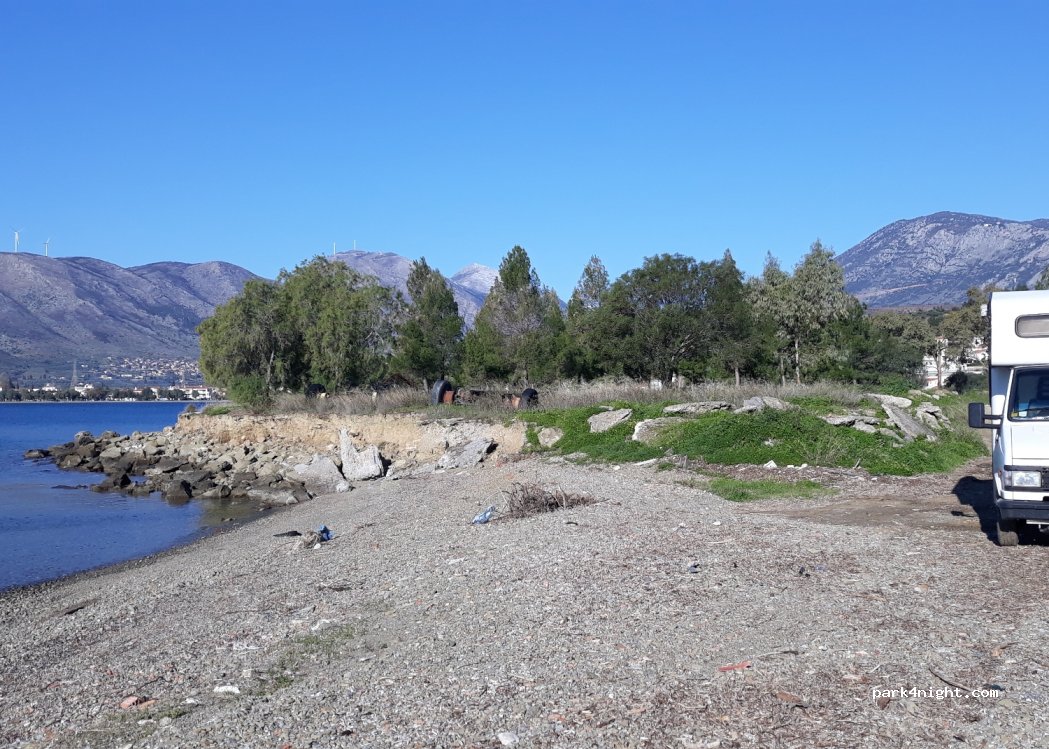 (330 58) Eratini - — foto