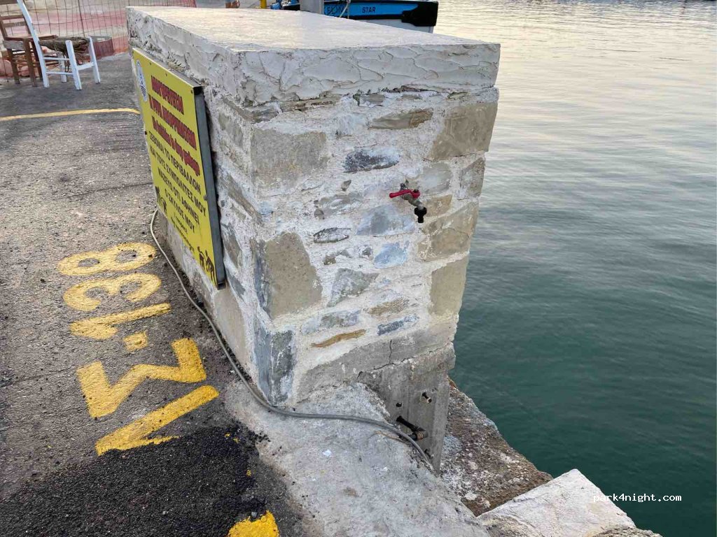 (722 00) Ierapetra - 15 Idomeneos — foto 2