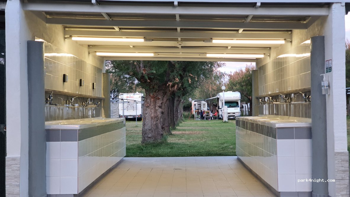 Camper Parking Area Costa Verde  — foto 4