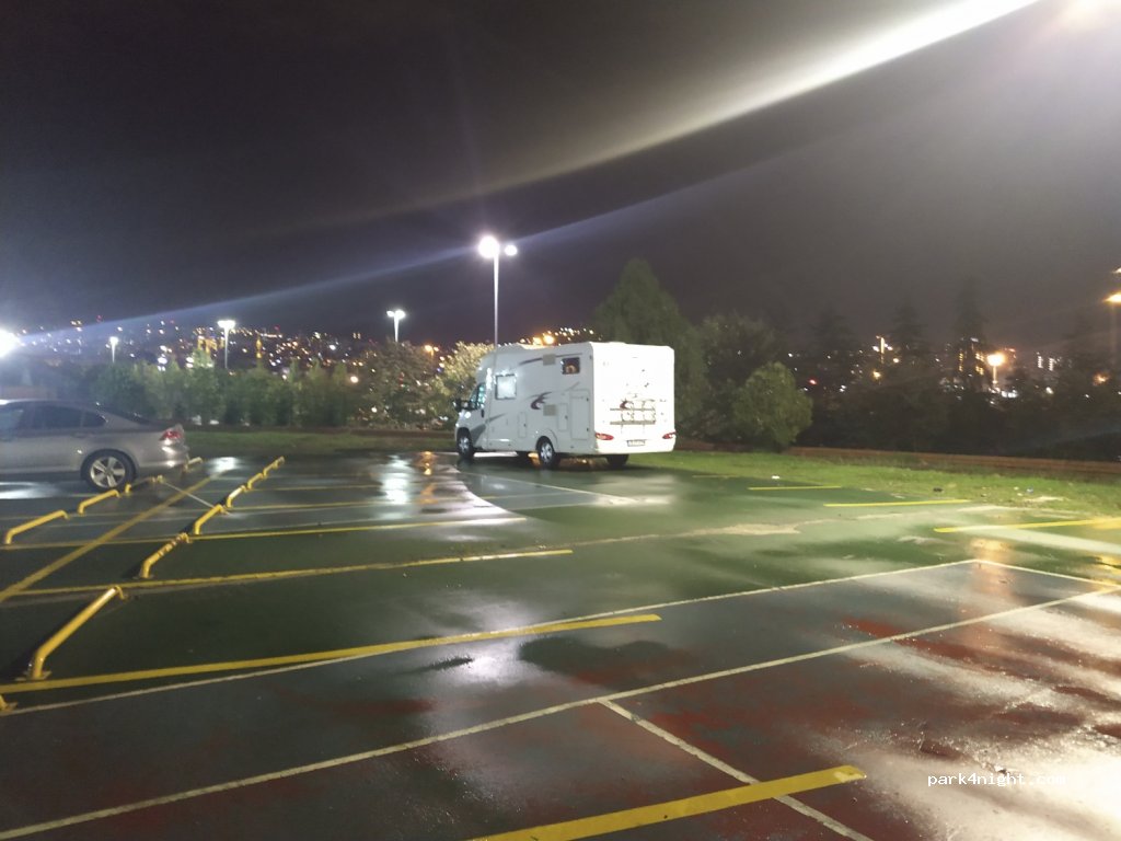 (34890)  - 100. Yıl Çocuk Park İçi Yolu — foto