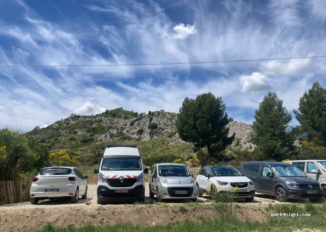 (13890) Mouriès - Unnamed Road — foto 2
