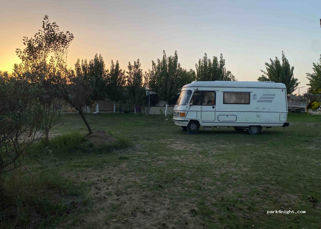 (490 81) Sidari - Eparchiaki Odos Skriperou-Peroulades — foto 3