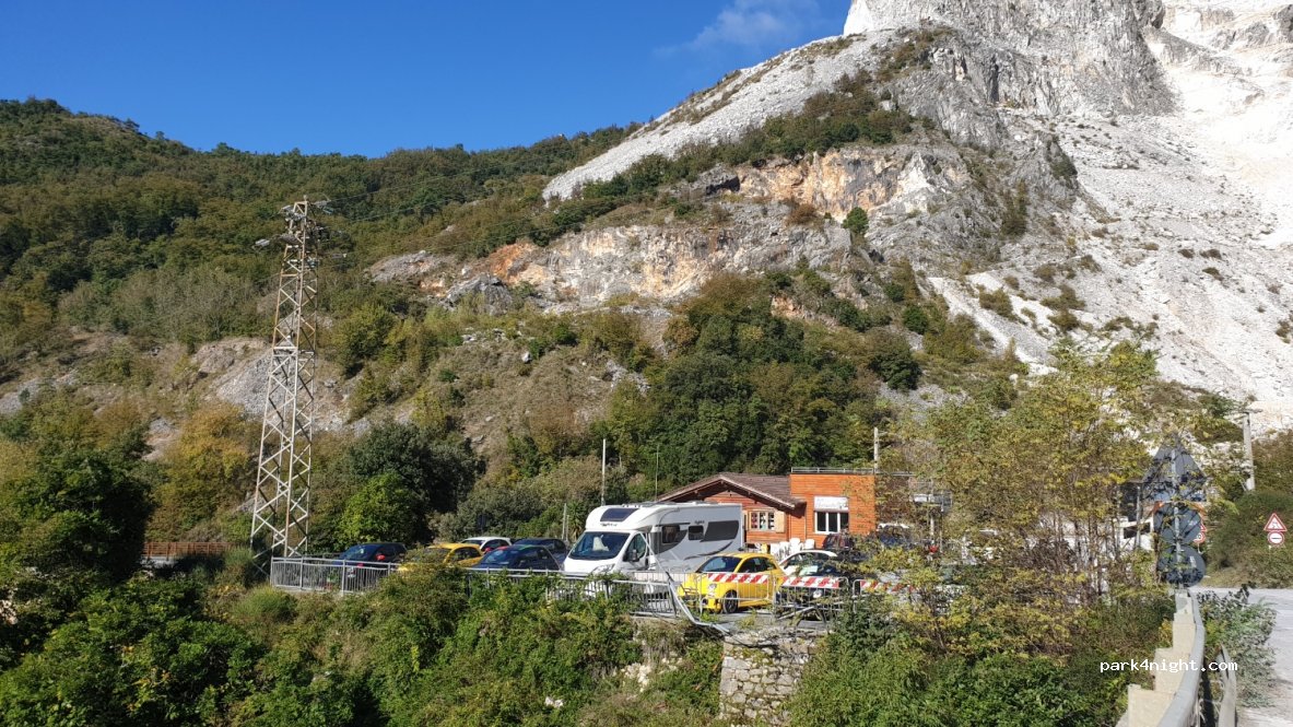 (54033) Carrara - Via Miseglia Fantiscritti — foto
