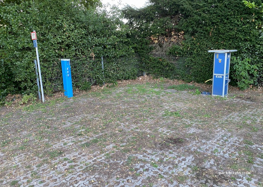 Wohnmobilstellplatz Dorfplatz — foto