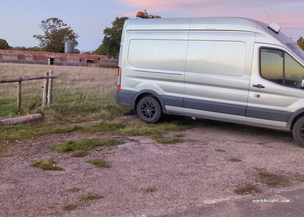 (GL54) Cheltenham - Unnamed Road — foto 2