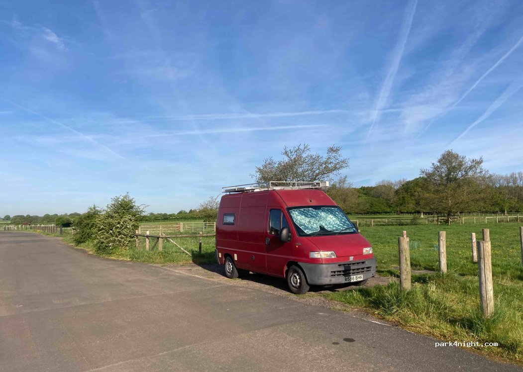 (GL54) Cheltenham - Unnamed Road — foto 3