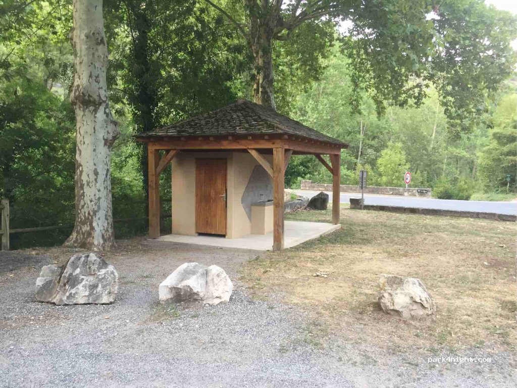 (12490) Saint-Rome-de-Tarn - Avenue du Pont du Tarn — foto 2