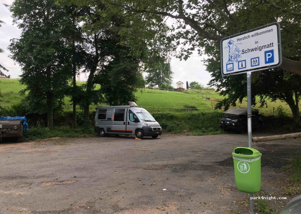 Wohnmobilstellplatz am Schwimmbad Schweigmatt — foto 2
