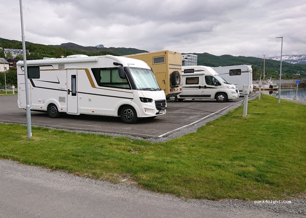(9300) Finnsnes - 39 Sjøgata — foto 3