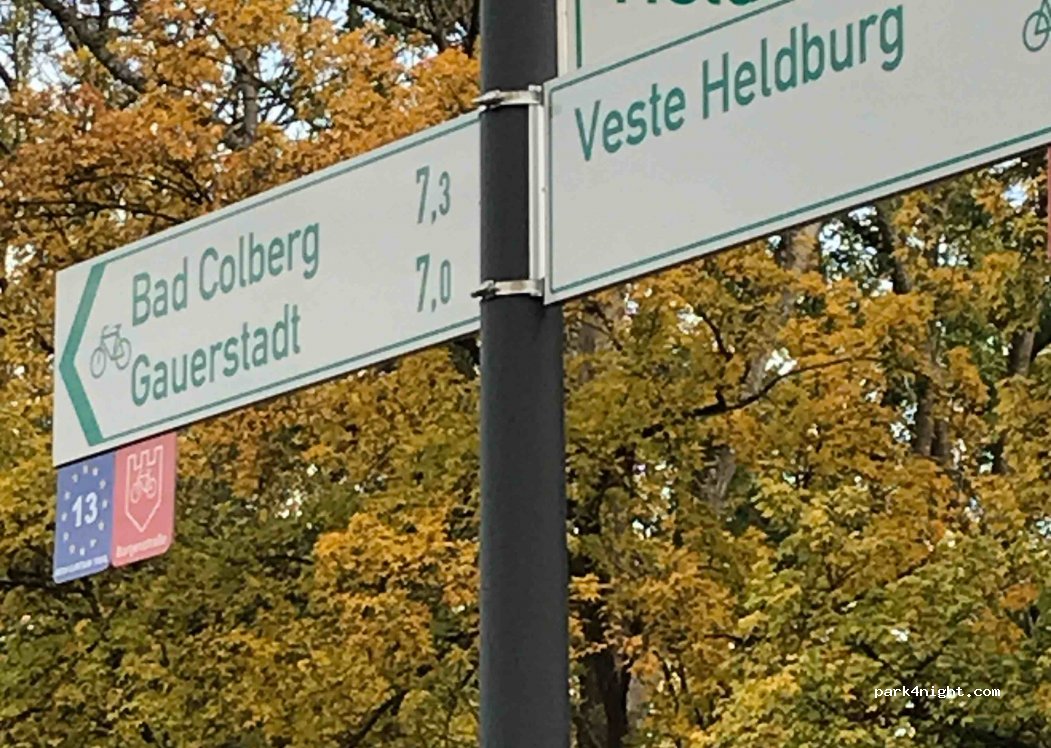 Parkplatz Deutsches Burgenmuseum Veste heldburg — foto 2