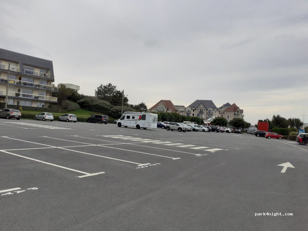 Parking Alfred Thomas — foto
