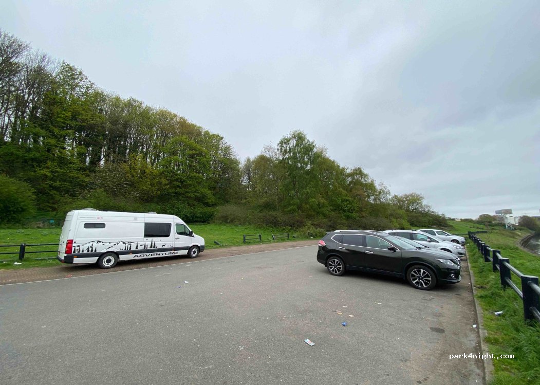 (NE8 3AH)  - 18 Saltmeadows Road — foto 3